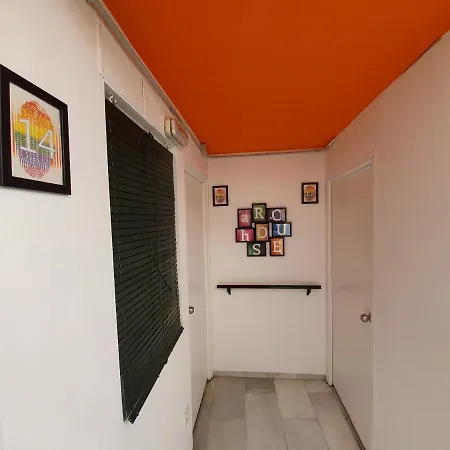 Arc House (adults Only) Sewilla
