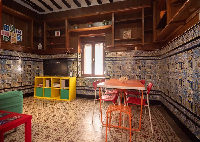 Arc House (adults Only) Hostel
