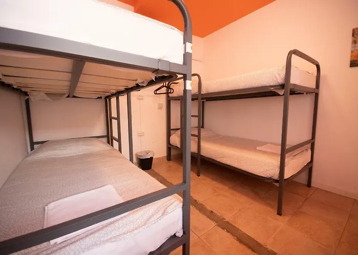 Arc House (adults Only) Hostel *