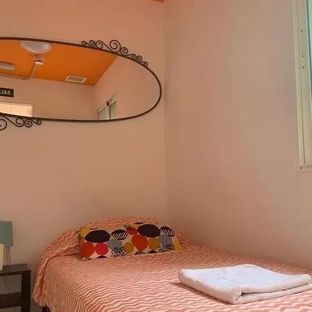 Hostal Arc House (adults Only)